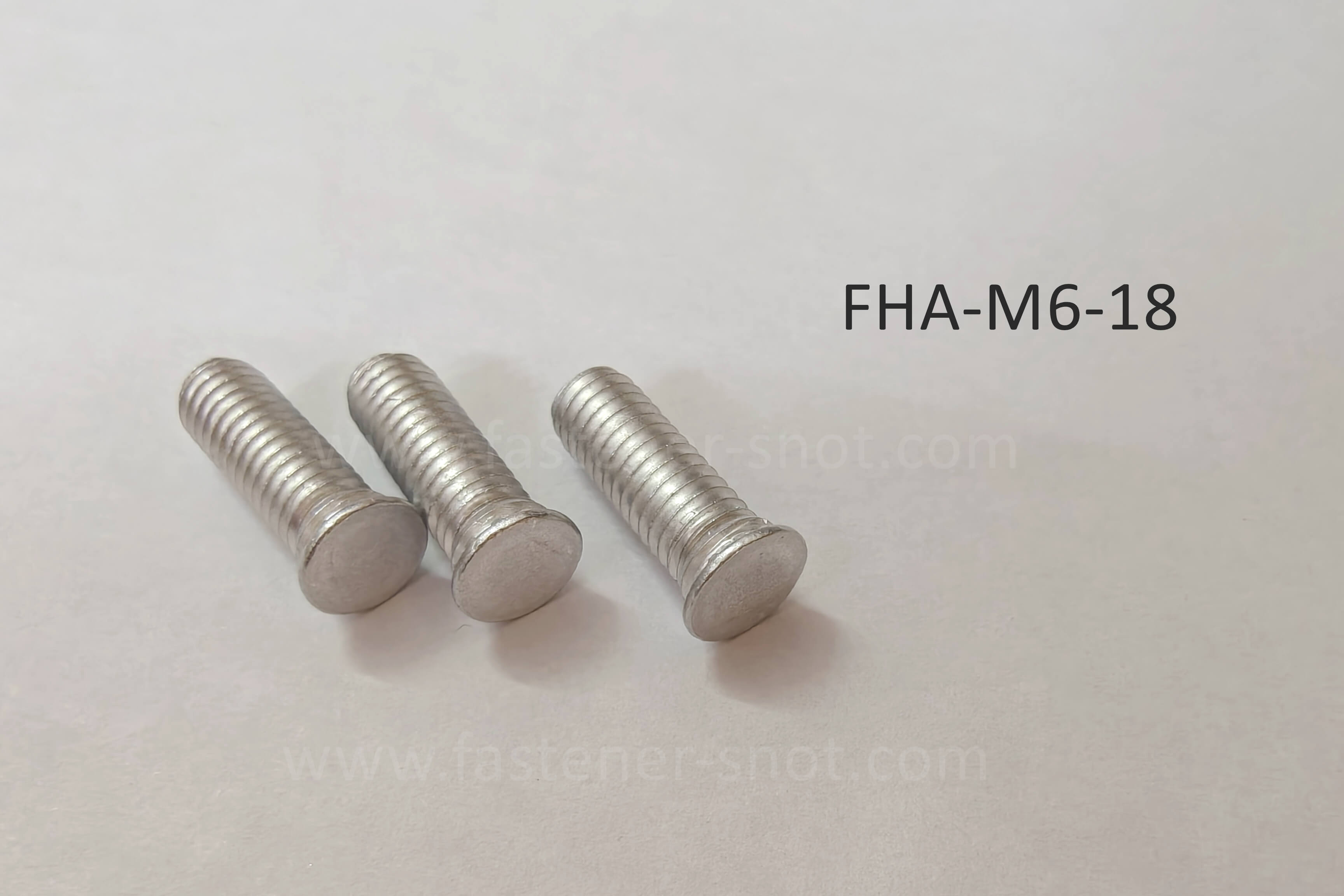 Self clinching stud (2).jpg Self clinching stud (2).jpg
